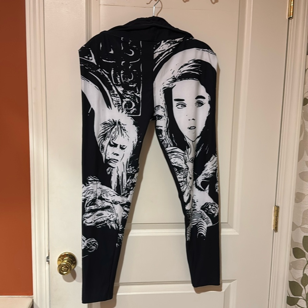 Labyrinth print leggings plus size